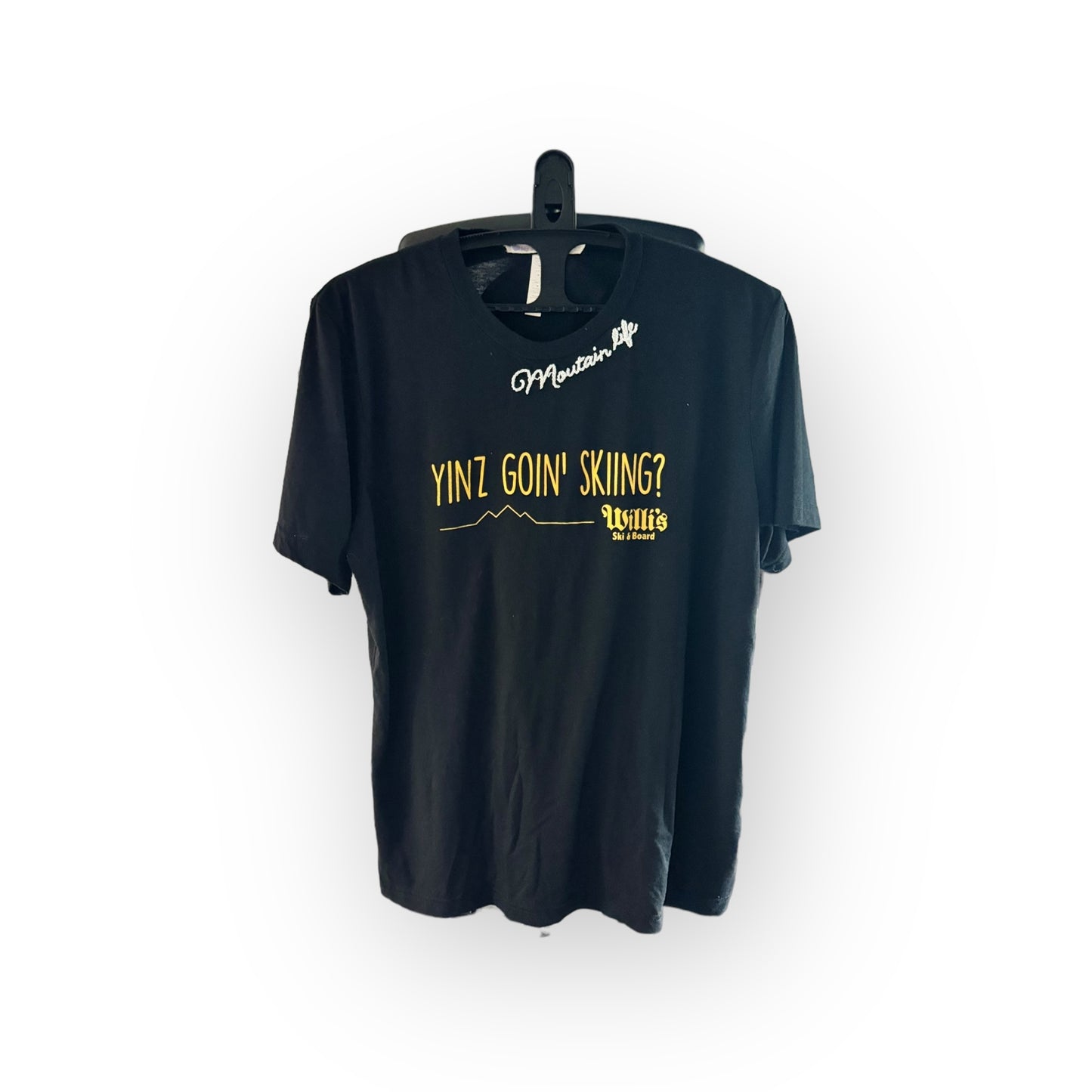 Yinz goin skiing Mountain life extra Large Tee