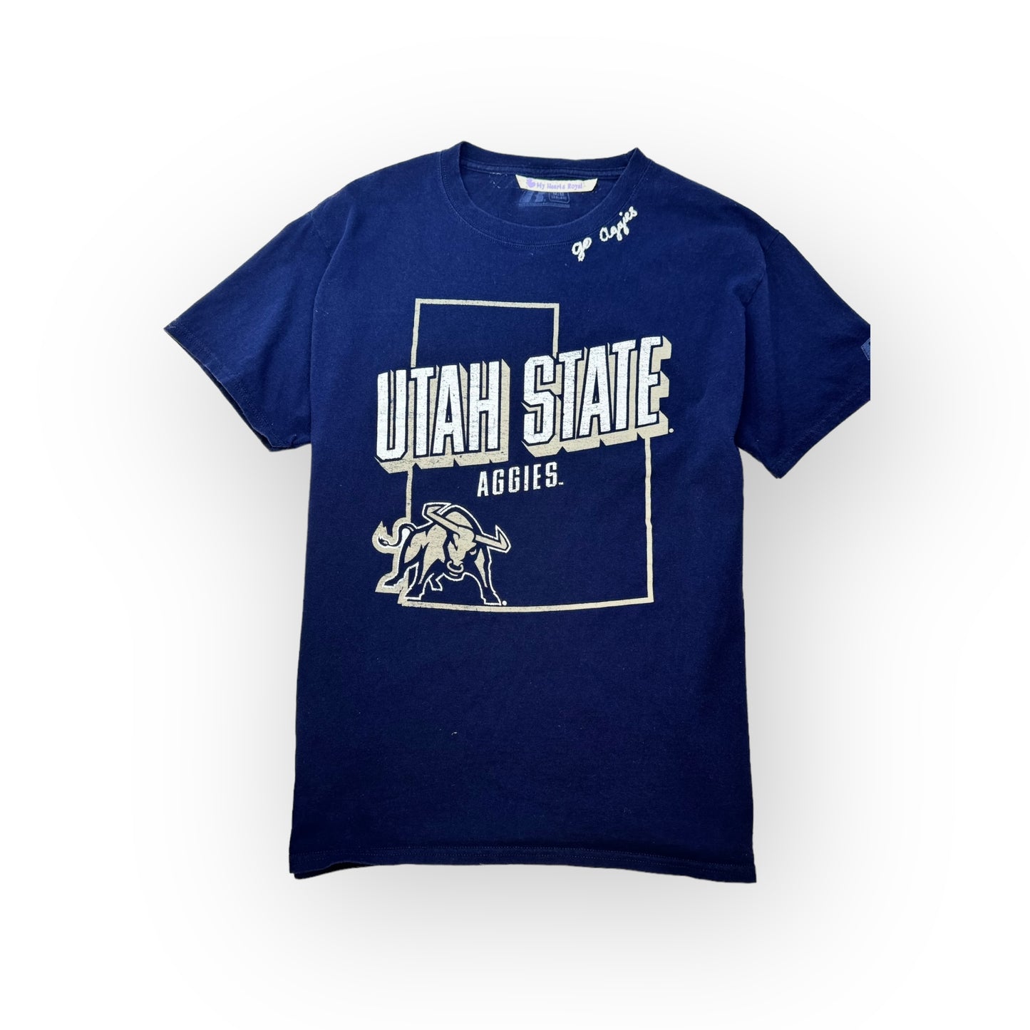Utah State embroidered go Aggies medium upcycled t-shirt