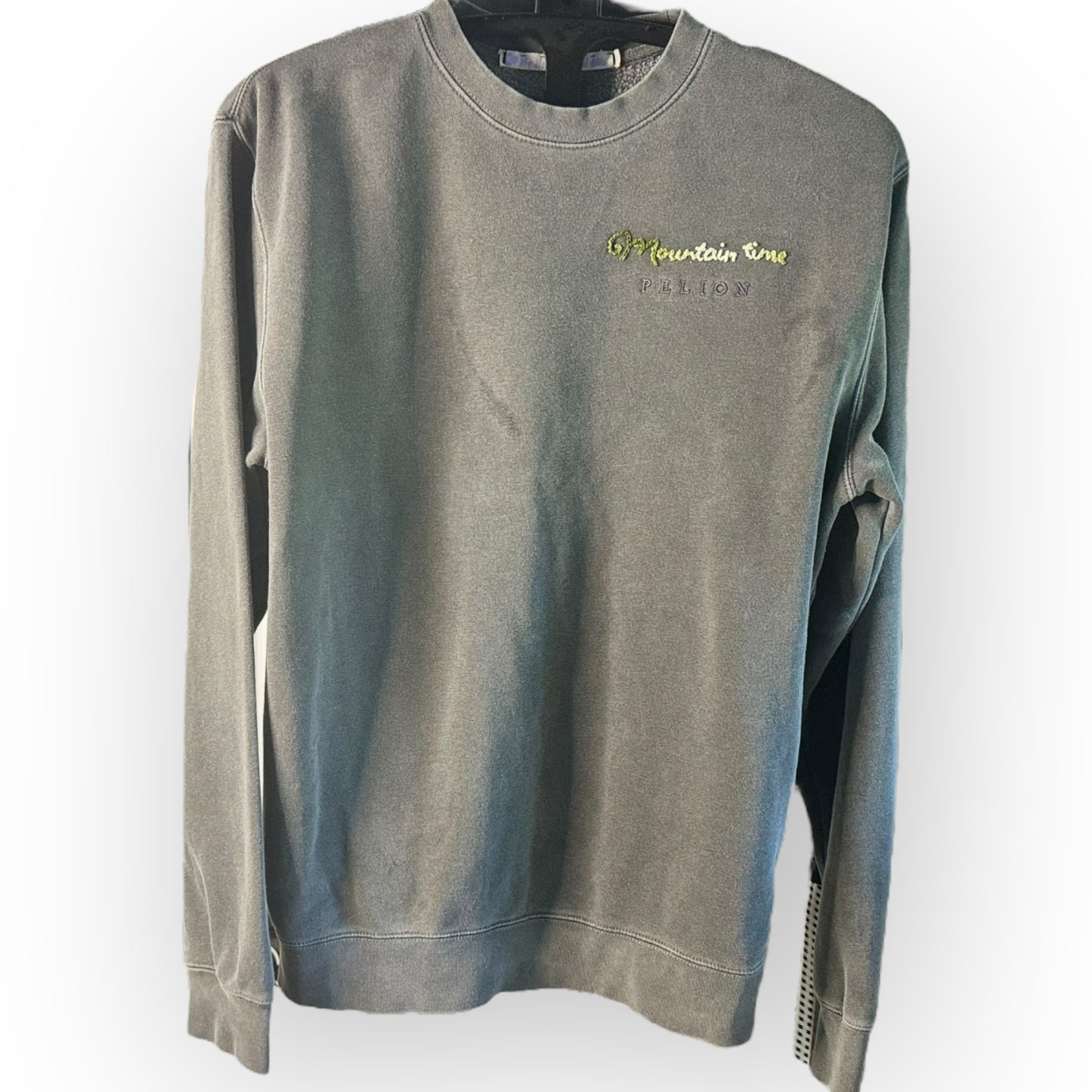 mountain time grey sweatshirt medium